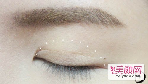 韩国深邃优雅大眼妆教程 打造气质女神